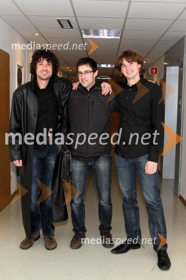Erik Šuler, klaviturist, Žiga Bižal, pevec in Jurij Štrbenk, harmonikašFestival Slovenskega šansona 2010