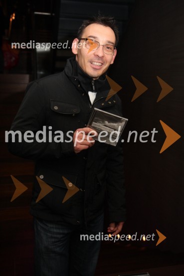 Tadej Toš, igralecKoncert skupine Papir in Maje Keuc v Rožmarinu