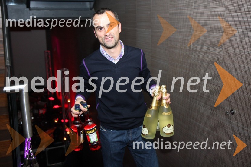 Boštjan Hedžet, vodja restavracije RožmarinKoncert skupine Papir in Maje Keuc v Rožmarinu