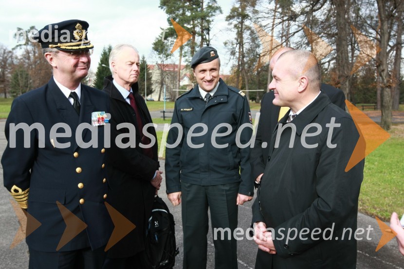 General Håkan Syren, predsedujoči Vojaškemu odboru Evropske unije (EUMC) in Franc Kangler, župan Mestne občine MariborGeneral Håkan Syren na obisku v Mariboru