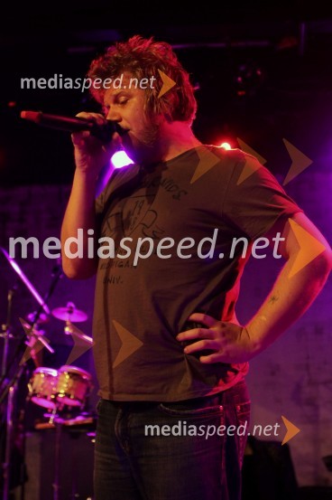 Tomislav Jovanovič - Tokac, pevec in kitarist skupine Dan DPromocijski koncert Neisha