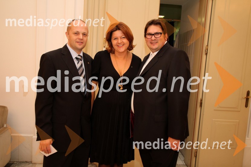 Jure Vrhovnik, tajnik rotary kluba Maribor Grad, Tatjana Novak, direktorica podjetja Press Clipping in Danijel Koletič, Apriori komunikacije80. obletnica rotarijstva na Slovenskem