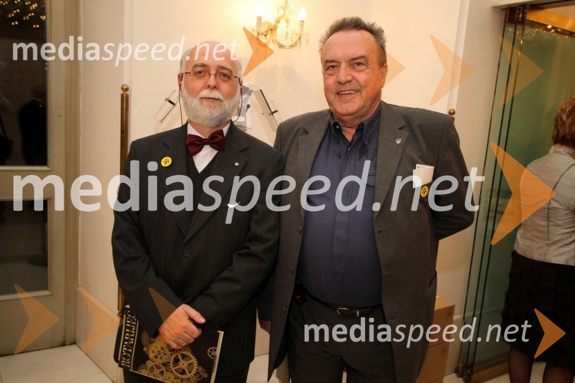 Andrej Ivanuša, klubski mojster, in Henrik Allegro, predsednik Rotary kluba Maribor – Park80. obletnica rotarijstva na Slovenskem