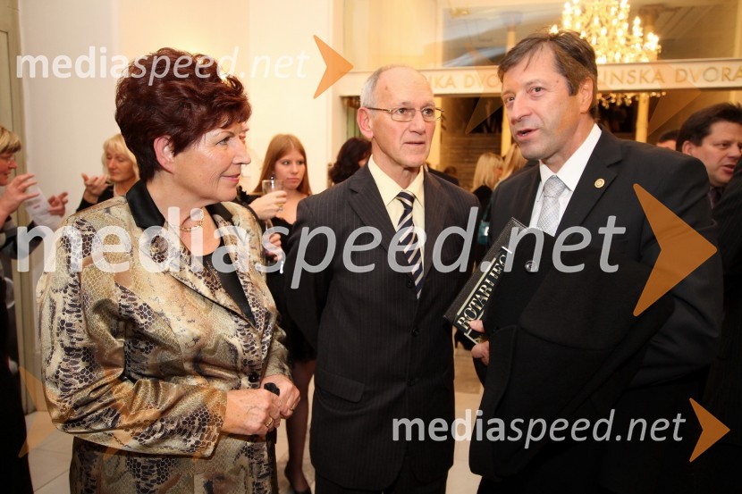 Zdenka Cerar, nekdanja pravosodna ministrica in generalna tožilka, soprog Miro Cerar, nekdanji gimnastičar in predsednik Olimpijske akademije ter ambasador za fair play in80. obletnica rotarijstva na Slovenskem