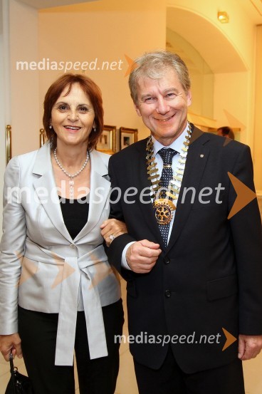 Andreja Kračun, predsednica dobrodelnega združenja Koraki za korakce in soprog dr. Davorin Kračun, predsednik Rotary kluba Maribor80. obletnica rotarijstva na Slovenskem