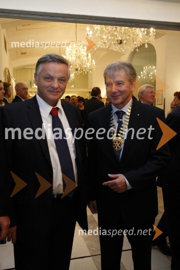 Prof. dr. Ivan Krajnc, dekan Medicinske fakultete Univerze v Mariboru in dr. Davorin Kračun, predsednik Rotary kluba Maribor80. obletnica rotarijstva na Slovenskem