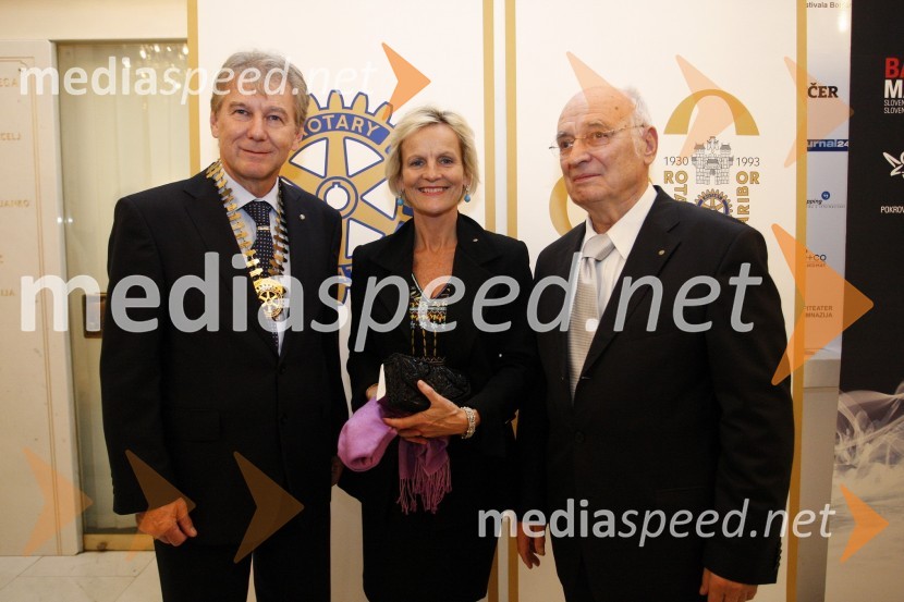 	Dr. Davorin Kračun, predsednik Rotary kluba Maribor, Barbara Kamler Wild, guvernerka distrikta 1910 ter Stanko Ojnik, bodoči guverner rotary Slovenija80. obletnica rotarijstva na Slovenskem