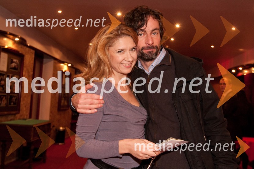 Vesna Pernarčič Žunić, igralka in Uroš Rakovec, glasbenikJakob Ruda, premiera