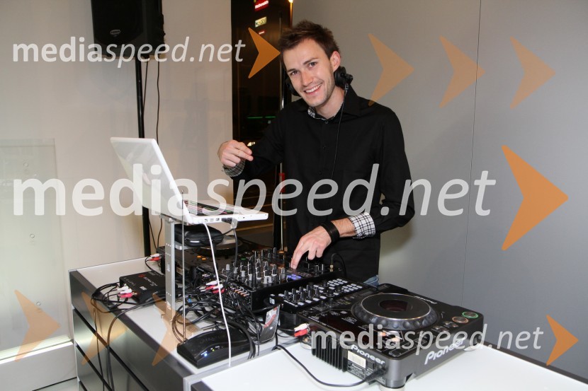 DJ Lexy DeeSalon Selmar predstavil novi BMW X3