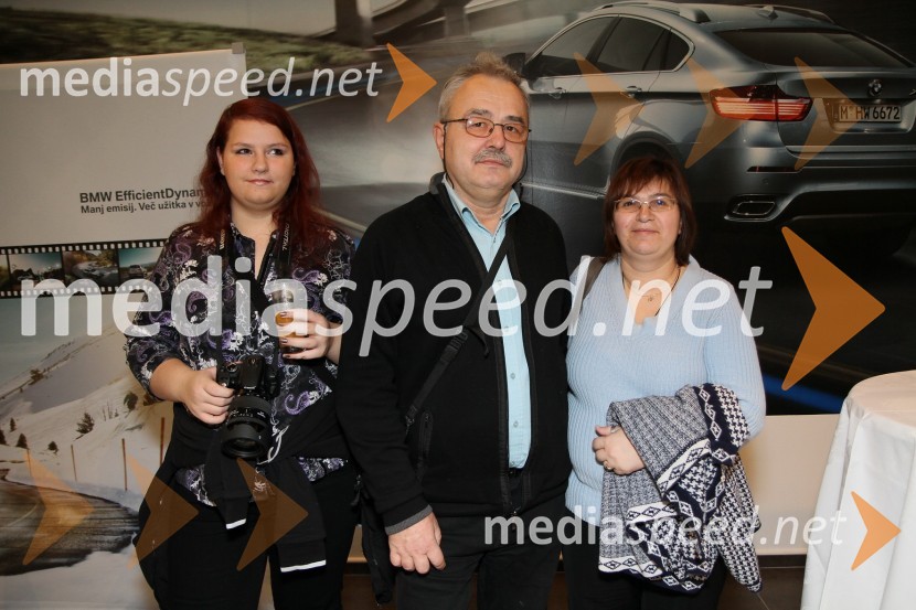 Mateja  Homotar, Mladen Milovanovič in Vilma HomotarSalon Selmar predstavil novi BMW X3