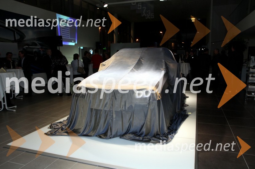 Predstavitev novega BMW X3Salon Selmar predstavil novi BMW X3