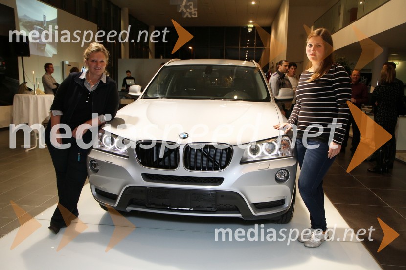 Bojana in Hana SovičSalon Selmar predstavil novi BMW X3