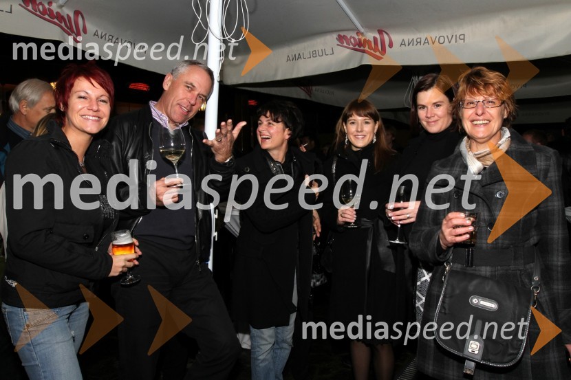 ..., Andrej Kozelj, odvetnik, Vesna Mišič, odvetnica, Urša Golob, ... in Milka Miloradevič Vovk1.obletnica gostilne Katrca