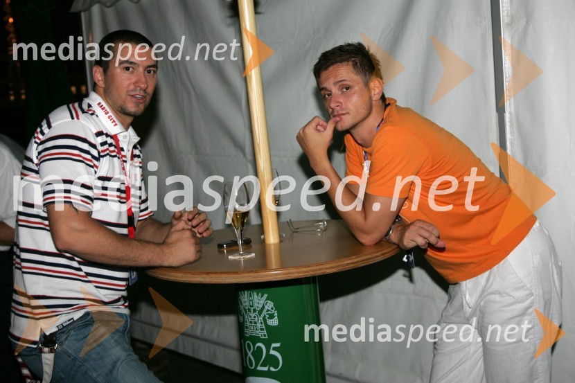 Marko Potrč, moderator Radia City in Sebastijan Matul, moderator Radia CenterFestival Lent 2006