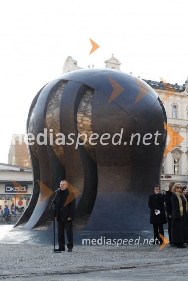 Slovesnost ob zaključku obnove spomenika NOBSlovesnost ob zaključku obnove spomenika NOB