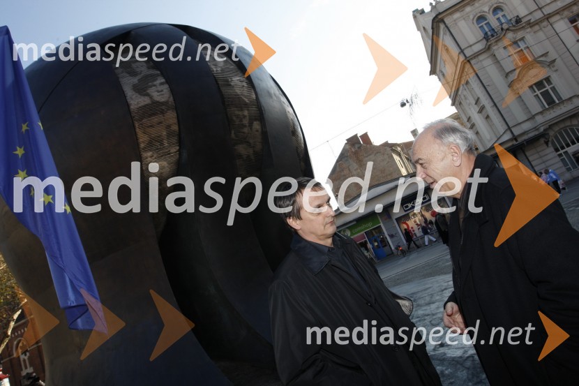 Tomaž Kancler ter Janez Ujčič, podžupana Mestne občine MariborSlovesnost ob zaključku obnove spomenika NOB