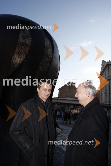 Tomaž Kancler ter Janez Ujčič, podžupana Mestne občine MariborSlovesnost ob zaključku obnove spomenika NOB