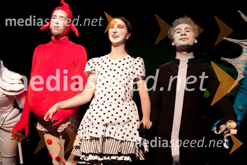 Jonas Žabkov, igralec, Maja Hrovat, igralka in Dušan Tomič, igralecCoprnica Zofka, premiera