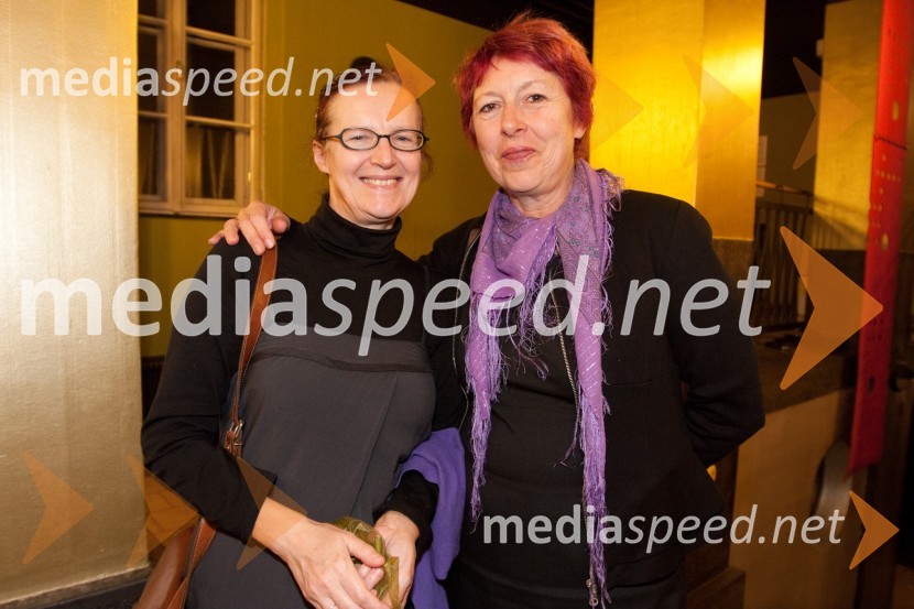 Jana Kolarič, pisateljica in Aksinja Kermauner, pisateljicaCoprnica Zofka, premiera
