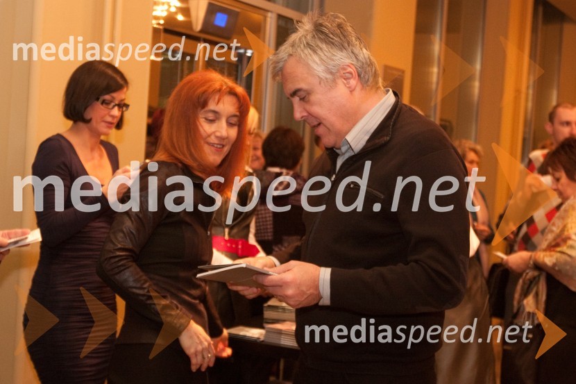 Barbara Hieng Samobor, direktorica MGL in Zoran Predin, glasbenikMačka na vroči pločevinasti strehi, premiera v MGL