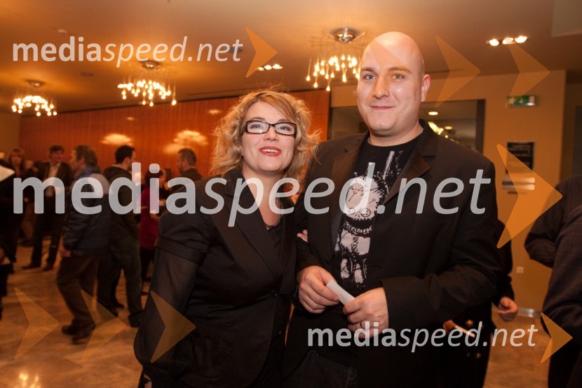 Ivana Djilas, direktorica Prešernovega gledališča Kranj in BOštjan Gombač, glasbenikMačka na vroči pločevinasti strehi, premiera v MGL