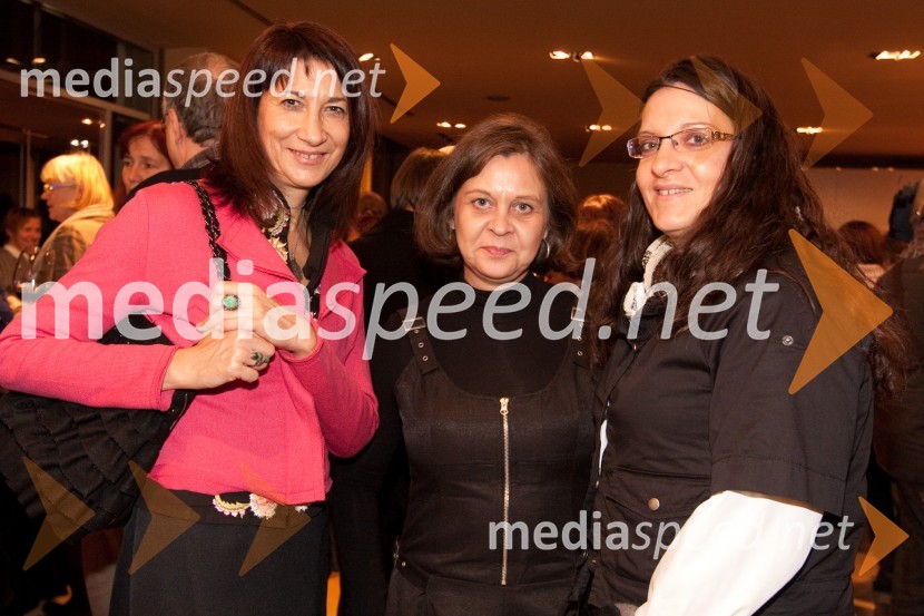 Nataša Jelič, novinarka, prevajalka, Staša Mihelčič, dramaturginja in Tatjana Ažman, dramaturginjaMačka na vroči pločevinasti strehi, premiera v MGL