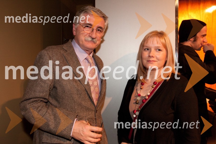 Petar Radović, odgovorni urednik razvedrilnega programa TV Slovenija in Vesna Perona, televizijska producentkaMačka na vroči pločevinasti strehi, premiera v MGL