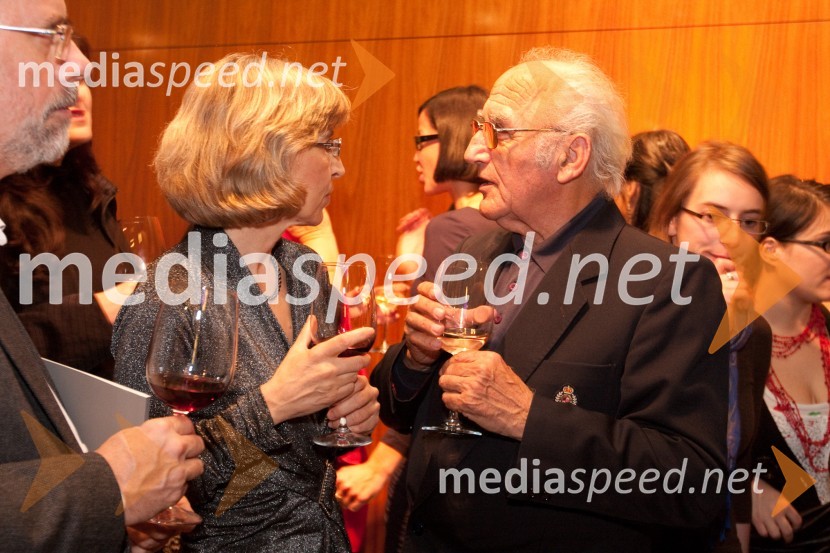 Alenka Klabus Vesel, dramaturginja in Vasja Predan, teatrologMačka na vroči pločevinasti strehi, premiera v MGL