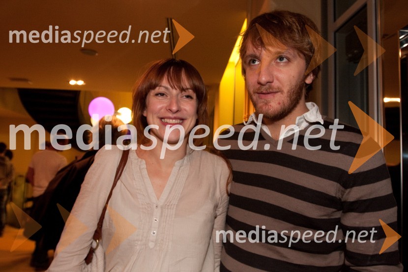 Matej Puc, igralec in življenska sopotnica JanaMačka na vroči pločevinasti strehi, premiera v MGL