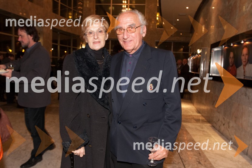 Mojca Kreft, dramaturginja in Vasja Predan, teatrologSovražnik ljudstva, premiera v SNG Nova Gorica