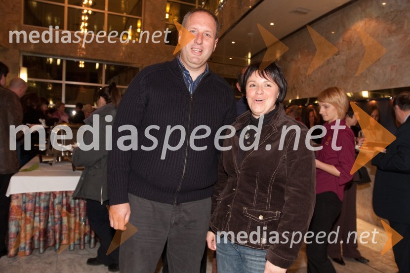 Hari Arčon in Elizabeta Košutar ArčonSovražnik ljudstva, premiera v SNG Nova Gorica