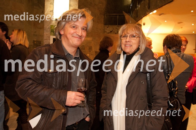 Iztok Mlakar, igralec in Minu Kjuder, igralkaSovražnik ljudstva, premiera v SNG Nova Gorica