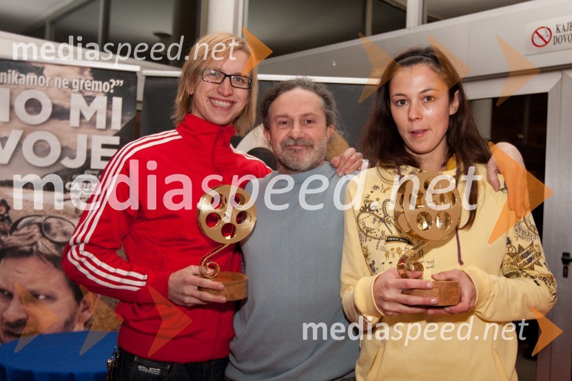 	Uroš Kaurin, igralec, Miha Hočevar, režiser in Ajda Toman, igralkaPodelitev Zlate role ustvarjalcem filma Gremo mi po svoje