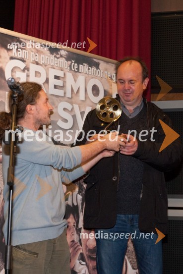 Miha Hočevar, režiser in Danijel Hočevar, glavni producent ter direktor Vertigo/EmotionfilmPodelitev Zlate role ustvarjalcem filma Gremo mi po svoje