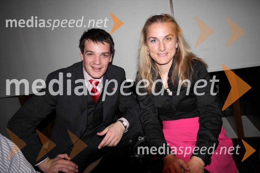 Mitja Šeško, predsednik Rotaract club Maribor in Vesna Gorjup Zupančič, odvetnicaDobrodelna dražba Rotaract cluba Maribor