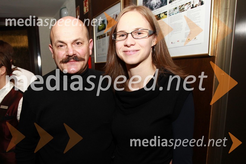 Marjan Rogina in Kaja Smogavec, klarinetistkaDobrodelni Miklavžev koncert Big benda Glasbene šole Gornja Radgona z Otom Pestnerjem