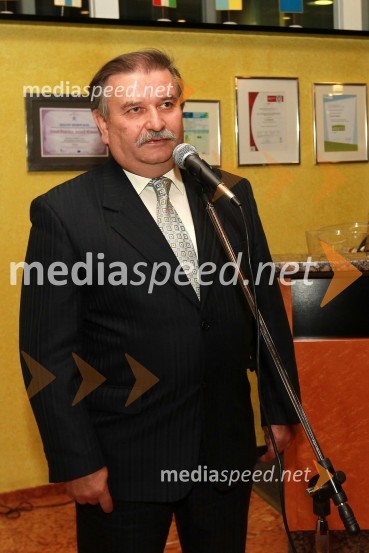 Janez Rihtarič, župan občine RadenciDobrodelni Miklavžev koncert Big benda Glasbene šole Gornja Radgona z Otom Pestnerjem