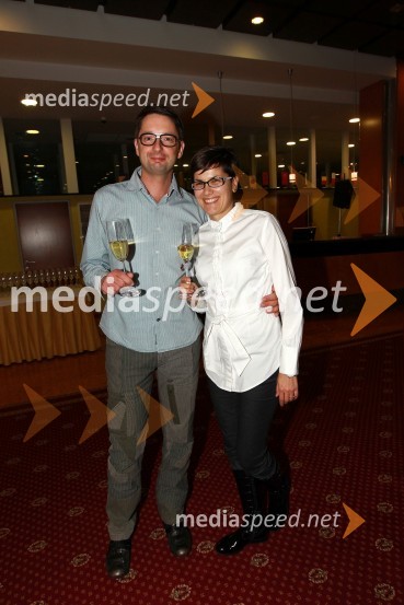 	Boštjan Peterman, izvršni direktor za finance in razvoj pri Infonet Media in Tijana PetermanDobrodelni Miklavžev koncert Big benda Glasbene šole Gornja Radgona z Otom Pestnerjem