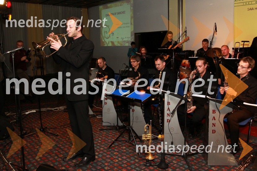 Big band Glasbene šole Gornja Radgona & Radgonske goriceDobrodelni Miklavžev koncert Big benda Glasbene šole Gornja Radgona z Otom Pestnerjem