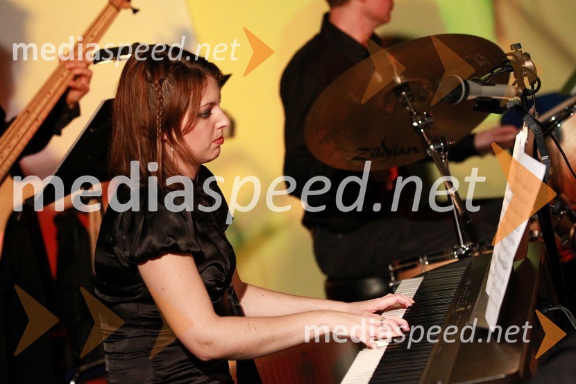 Urška Orešič, skladateljicaDobrodelni Miklavžev koncert Big benda Glasbene šole Gornja Radgona z Otom Pestnerjem