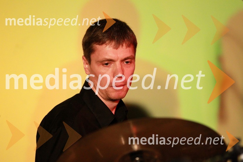 Dmytro Averyanov, tolkalist in učitelj na Glasbeni šoli Gornja RadgonaDobrodelni Miklavžev koncert Big benda Glasbene šole Gornja Radgona z Otom Pestnerjem