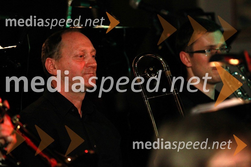 Stanko Vavh, pozavnist in učitlelj na Glasbeni šoli Gornja RadgonaDobrodelni Miklavžev koncert Big benda Glasbene šole Gornja Radgona z Otom Pestnerjem