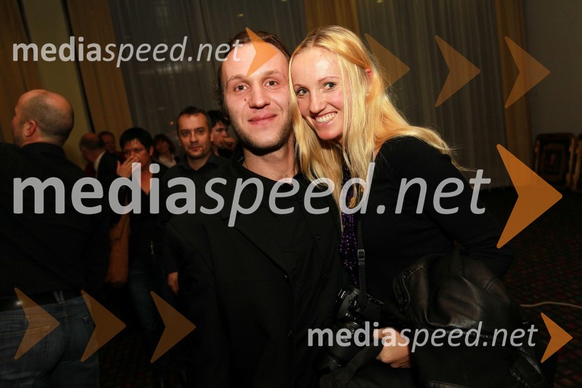 Jernej Senegačnik, dirigent in trobentač ter punca Mateja Mazgan 	Dobrodelni Miklavžev koncert Big benda Glasbene šole Gornja Radgona z Otom Pestnerjem