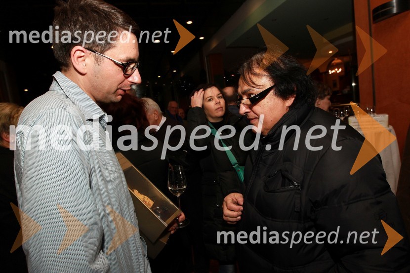 Boštjan Peterman, izvršni direktor za finance in razvoj pri Infonet Media ter Oto Pestner, pevecDobrodelni Miklavžev koncert Big benda Glasbene šole Gornja Radgona z Otom Pestnerjem