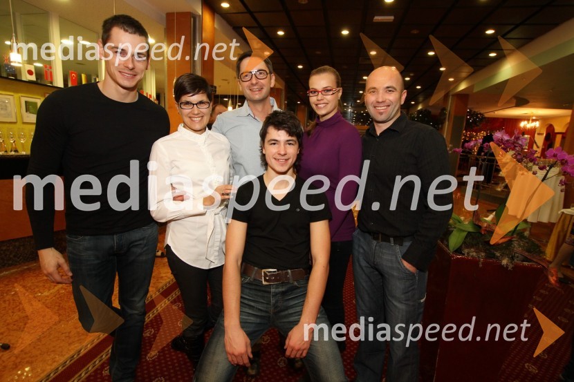 Adam Vengust, Tijana Peterman, Boštjan Peterman, izvršni direktor za finance in razvoj pri Infonet Media, ..., Tina Petelin, Miss Slovenije 2009 in Gregor CapuderDobrodelni Miklavžev koncert Big benda Glasbene šole Gornja Radgona z Otom Pestnerjem