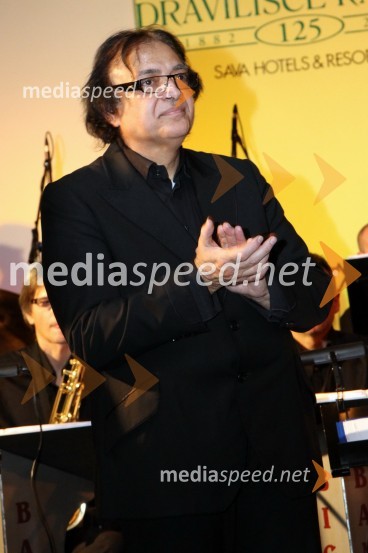 Oto Pestner, pevecDobrodelni Miklavžev koncert Big benda Glasbene šole Gornja Radgona z Otom Pestnerjem