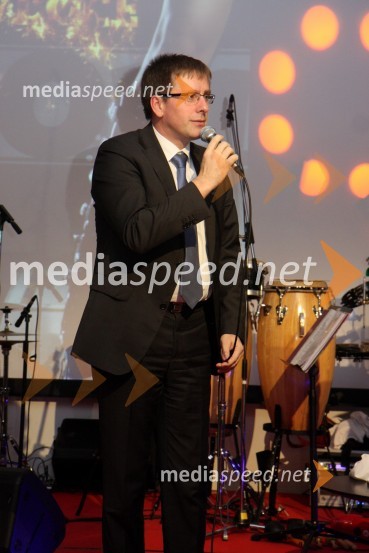 	Jani Möderndorfer, podžupan Mestne občine LjubljanaSvečana prednovoletna zabava Agencije Ekskluzivno ter predstavitev koledarja Ledenovroče 2011