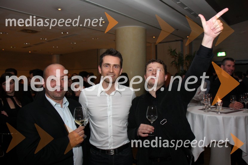 Boštjan Protner, vinar, Gorazd Kocbek, Oljarna Kocbek in Danilo Steyer, vinogradništvo SteyerSvečana prednovoletna zabava Agencije Ekskluzivno ter predstavitev koledarja Ledenovroče 2011