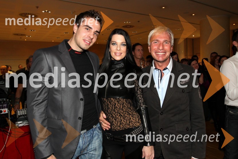 Črt Slavec, fotograf, Iris Mulej, Miss Slovenije 2006 in Igor Jelen Iggy, lastnik plesnega studia IgenSvečana prednovoletna zabava Agencije Ekskluzivno ter predstavitev koledarja Ledenovroče 2011