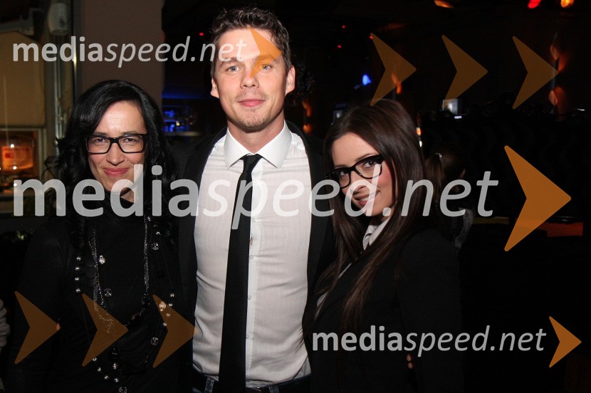 Sanja Veličkovič, modna oblikovalka, Boštjan Bračič in Žana Povše, pevcaModna revija Strast Art